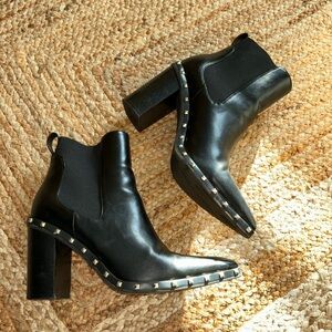 black stunned booties